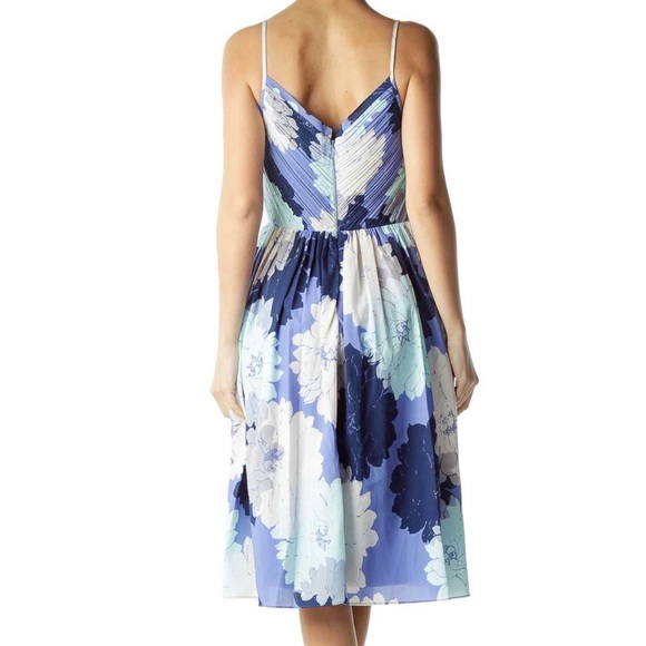 Banana Republic Blue Floral Empire Waist Knee Length Dress with Pockets - Picture 3 of 14